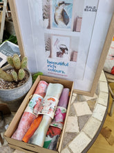 Load image into Gallery viewer, Australian_bird_watercolours_printed_teatowels_boxed_set