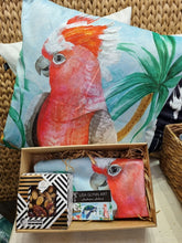 Load image into Gallery viewer, Australian_bird_watercolours_printed_teatowels_boxed_set_ozresort