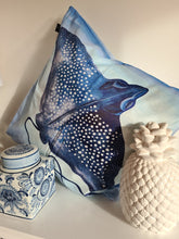 Load image into Gallery viewer, Eagle Ray Cushion Cover Australian Marine Souvenir 45cm x 45cm
